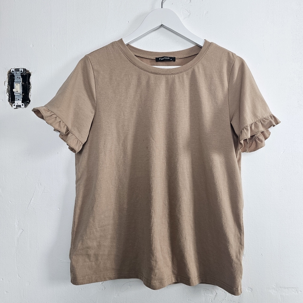 NWOT Women's Tan Ruffle Sleeve Top